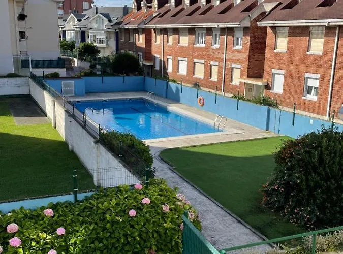 Con Piscina Y Wifi A 100 Metros De La Playa En Appartement Somo