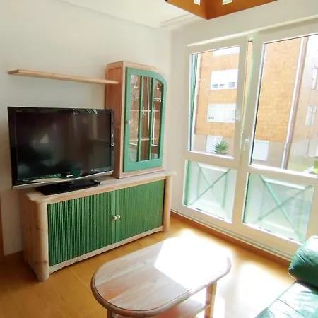 Con Piscina Y Wifi A 100 Metros De La Playa En شقة سومو